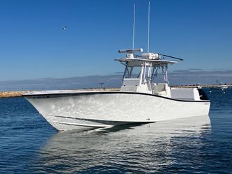 33' Conch 2022 Yacht For Sale